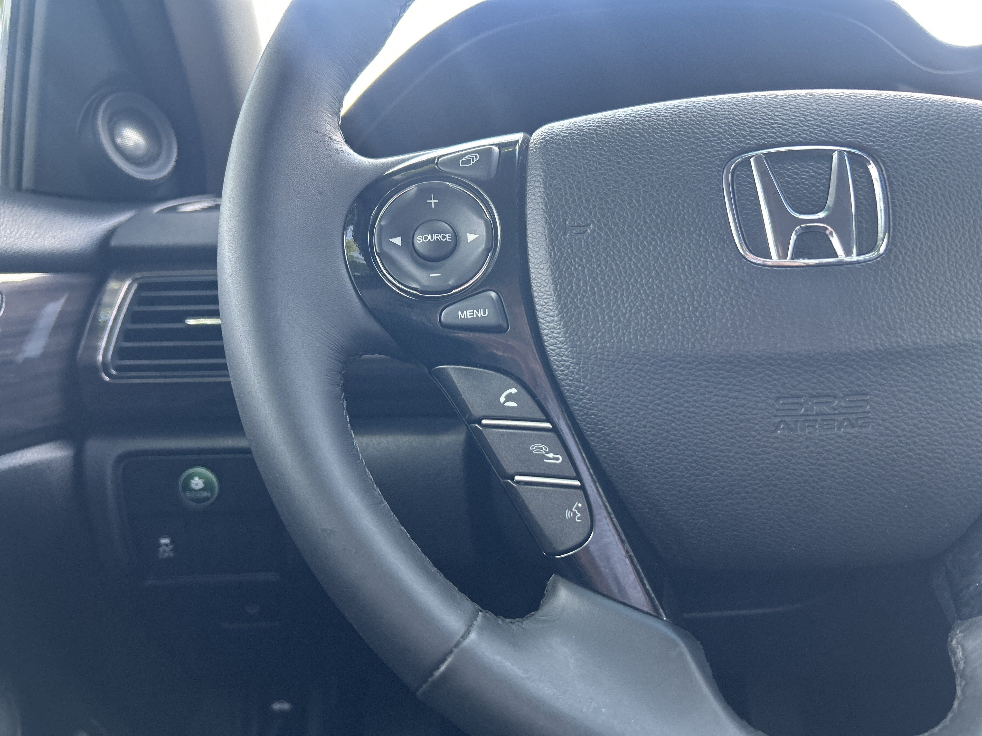 Used 2016 Honda Accord EX-L image 18