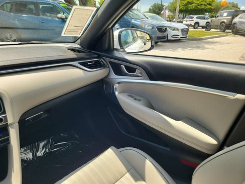 Certified 2023 Genesis G70 2.0T w/ Sport Prestige Package RWD image 14