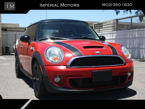 Used 2011 MINI Cooper S FWD image 1