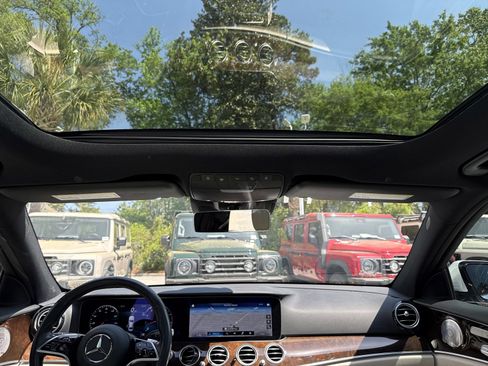 Used 2021 Mercedes-Benz E 350 4MATIC Sedan image 27