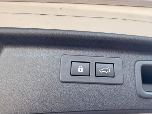 Used 2022 Subaru Forester Premium image 17