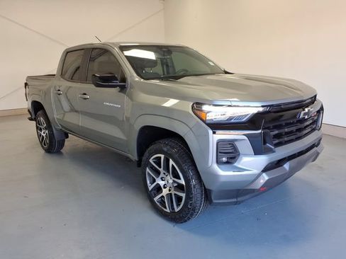 Used 2023 Chevrolet Colorado Z71 w/ Z71 Convenience Package 2 AWD/4WD image 1