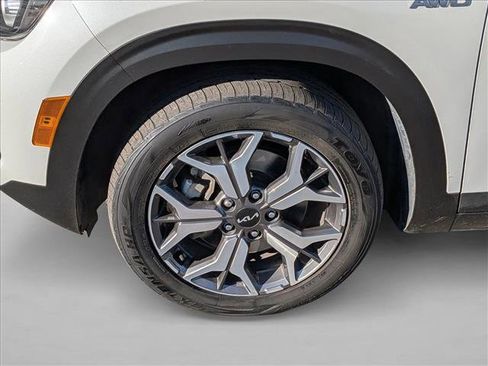 Used 2022 Kia Seltos EX image 22