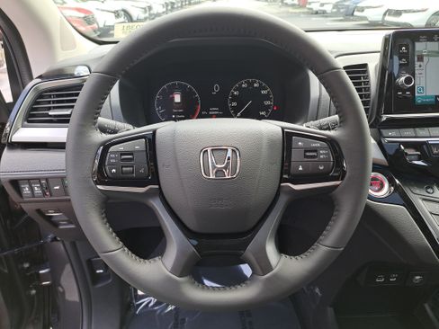 New 2026 Honda Odyssey Touring image 25