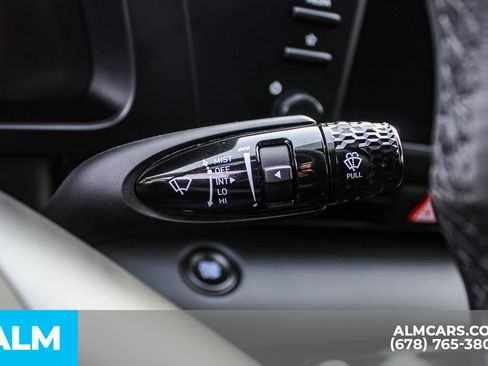 Used 2025 Hyundai Elantra Sport image 29