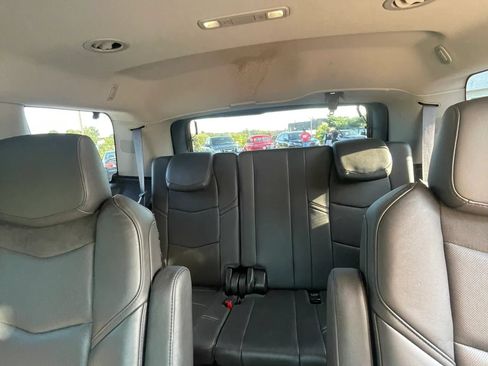 Used 2016 Cadillac Escalade Premium AWD/4WD image 29