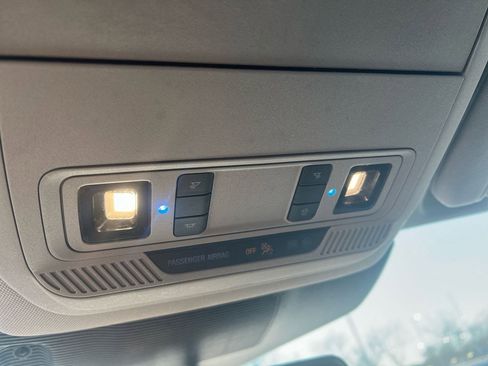 Certified 2022 Ford Explorer XLT w/ Equipment Group 202A image 29