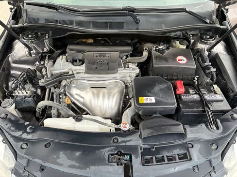 Used 2017 Toyota Camry LE image 21