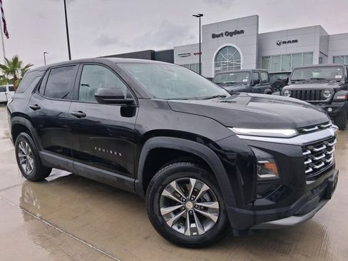 Used 2026 Chevrolet Equinox LT AWD/4WD image 1