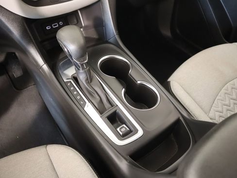 Used 2024 Chevrolet Equinox LS w/ LS Convenience Package image 7