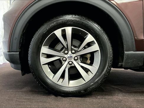 Certified 2020 Ford Explorer Platinum w/ Premium Technology Package image 8