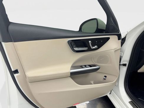 Used 2024 Mercedes-Benz C 300 Sedan image 20