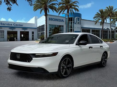 Used 2024 Honda Accord Sport image 4