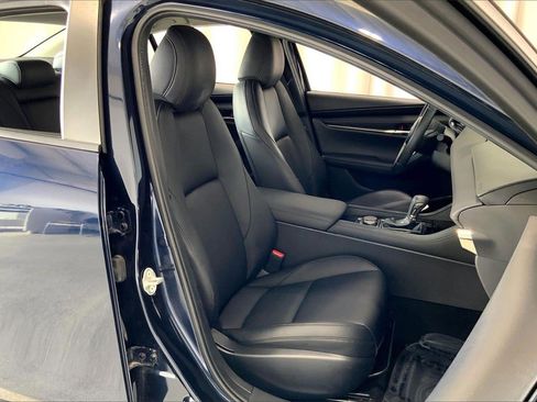 Used 2019 MAZDA MAZDA3 AWD Sedan w/ Preferred Package image 6