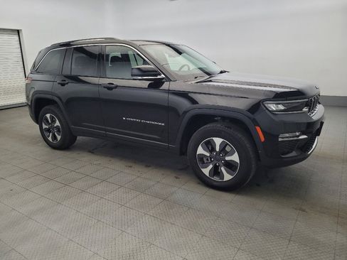 Used 2022 Jeep Grand Cherokee Limited 4xe w/ Luxury Tech Group II image 11