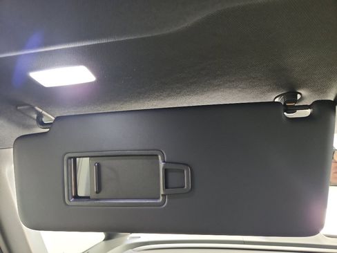 New 2025 Volkswagen ID. Buzz Pro S image 30