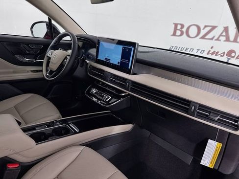 New 2026 Lincoln Corsair Premiere image 29