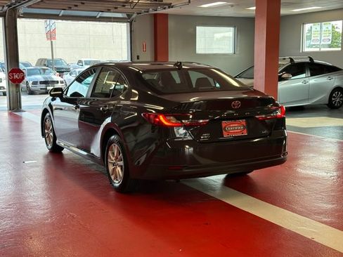 Used 2025 Toyota Camry LE w/ Convenience Package AWD/4WD image 5