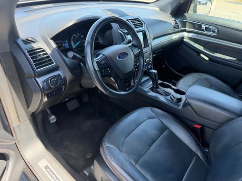 Used 2018 Ford Explorer Sport w/ Equipment Group 401A AWD/4WD image 14