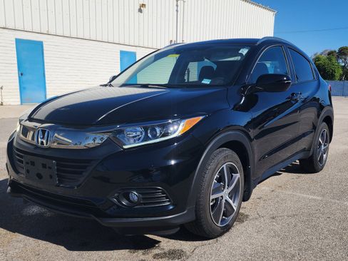 Certified 2022 Honda HR-V EX image 1