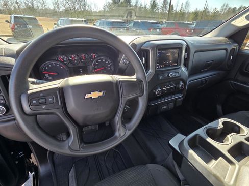 Used 2021 Chevrolet Silverado 1500 Custom image 10