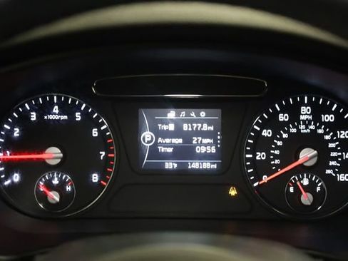 Used 2017 Kia Sorento LX w/ LX Convenience Package image 16