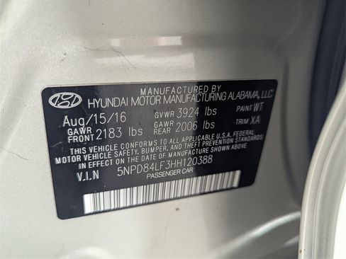 Used 2017 Hyundai Elantra SE image 26