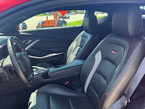 Used 2016 Chevrolet Camaro SS RWD image 23