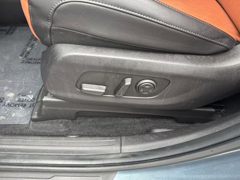 Used 2022 Kia Carnival SX image 7