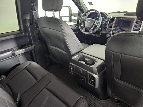 Certified 2020 Ford F150 XLT w/ Equipment Group 302A Luxury AWD/4WD image 15