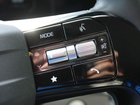 New 2026 Kia Sorento SX AWD/4WD image 35