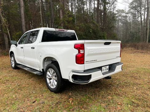 Used 2022 Chevrolet Silverado 1500 Custom image 5