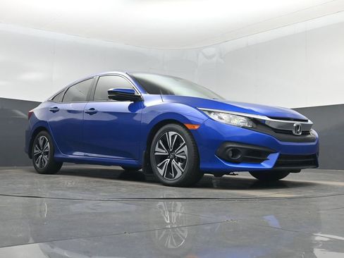 Used 2018 Honda Civic EX-T image 32