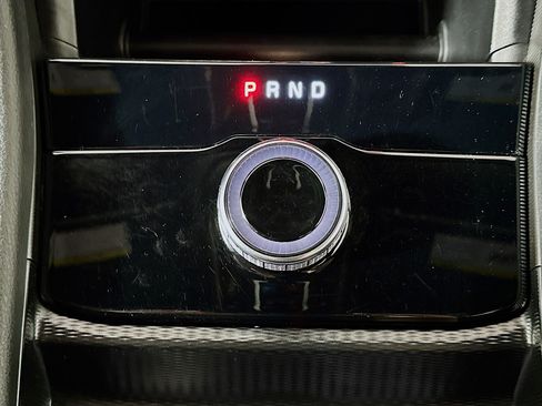 Used 2025 Jeep Grand Cherokee L Laredo image 24