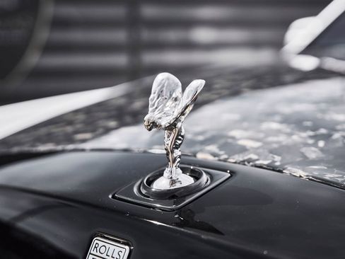 Used 2024 Rolls-Royce Phantom Sedan RWD image 8