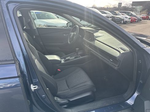 Used 2023 Honda Accord EX image 14