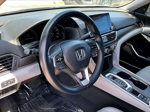 Used 2018 Honda Accord EX-L image 18