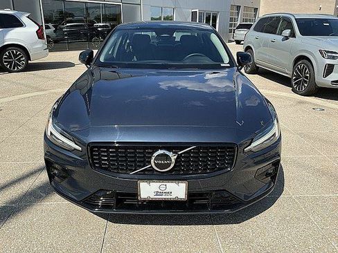 Used 2025 Volvo S60 B5 Core AWD/4WD image 12