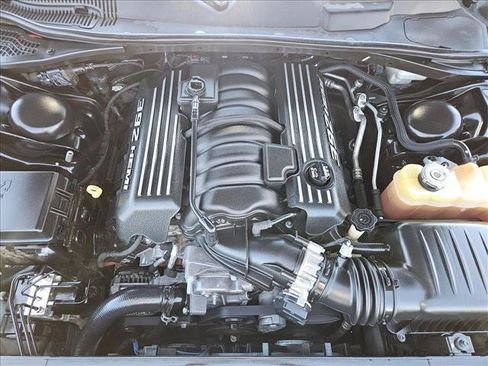 Used 2013 Dodge Challenger SRT8 image 19