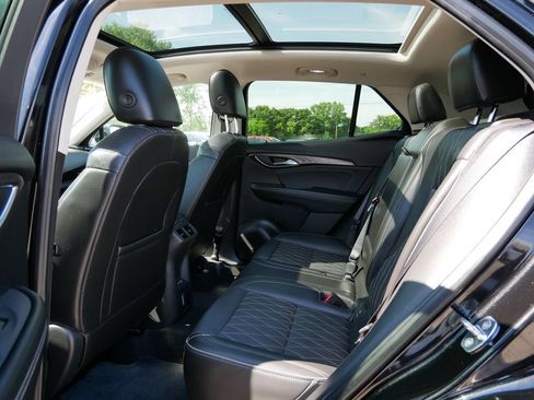 Used 2023 Buick Envision Avenir AWD/4WD image 16