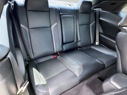 Used 2015 Dodge Challenger R/T Plus RWD image 15
