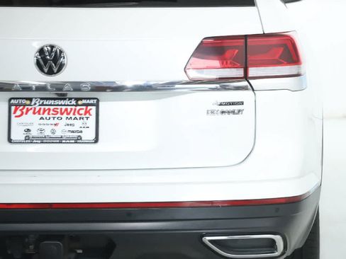 Used 2023 Volkswagen Atlas SEL AWD/4WD image 46