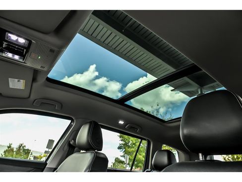 Used 2024 Volkswagen Atlas SEL image 14