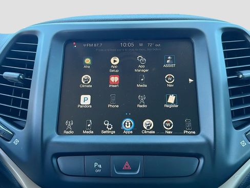 Used 2016 Jeep Cherokee 75th Anniversary FWD image 29