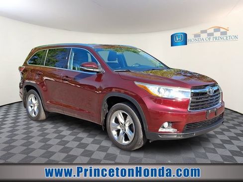 Used 2014 Toyota Highlander Limited AWD/4WD image 1