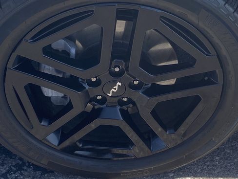 Certified 2024 Kia Telluride SX Prestige X-Line AWD/4WD image 8