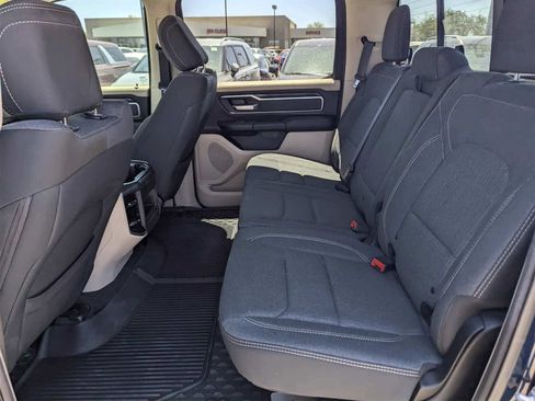 Used 2019 RAM 1500 Big Horn AWD/4WD image 9