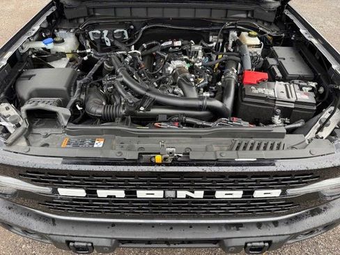 Used 2023 Ford Bronco Wildtrak image 37