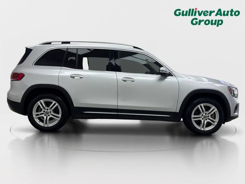 Used 2020 Mercedes-Benz GLB 250 4MATIC w/ Parking Assistance Package image 10