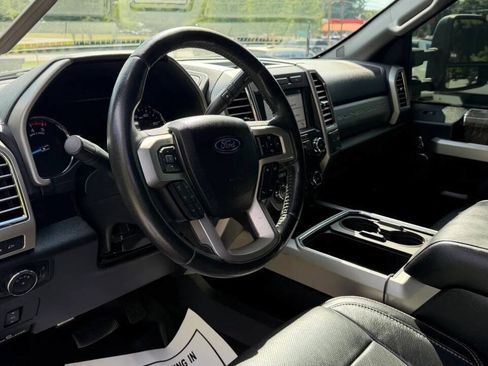 Used 2017 Ford F250 Lariat w/ Lariat Value Package AWD/4WD image 29